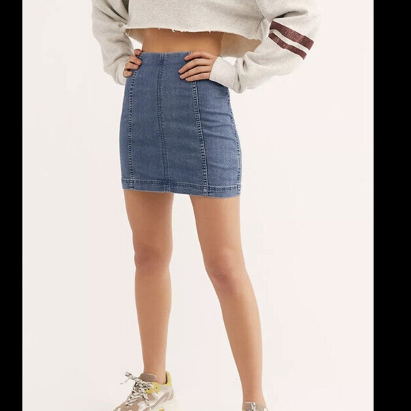 Size 4 Free People Modern Femme Denim Mini Skirt - Picture 2 of 7